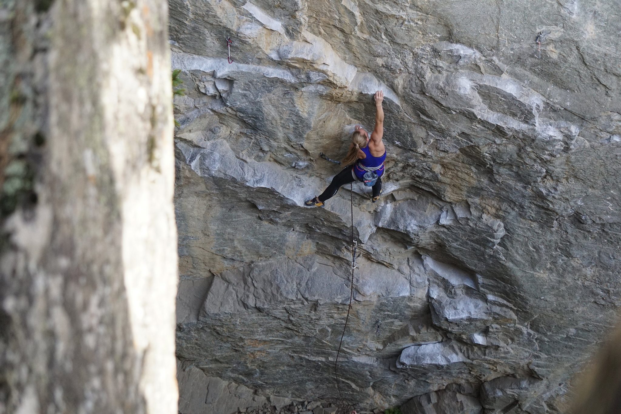 Nachwuchshoffnung Celina Schoibl beim Felsklettern im Ötztal | Climbers Paradise