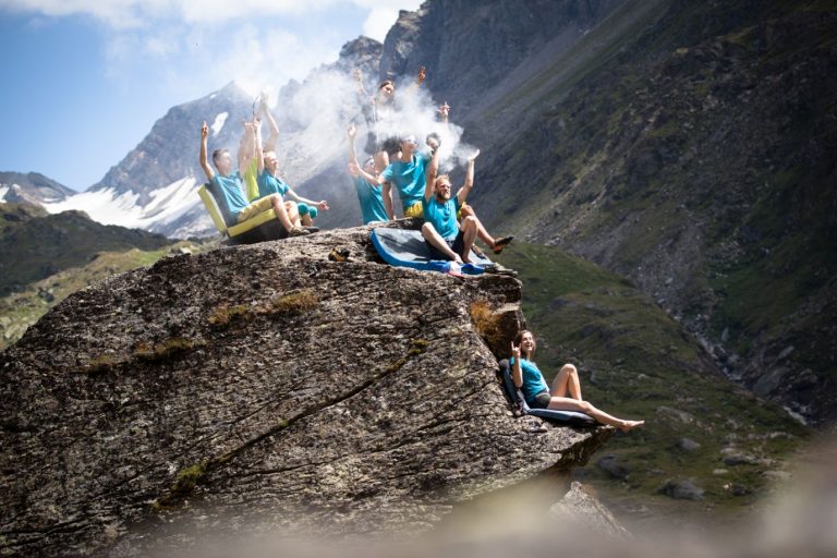 Boulder-Gruppe in Osttirol, Foto: Tobias Attenberger | Climbers Paradise