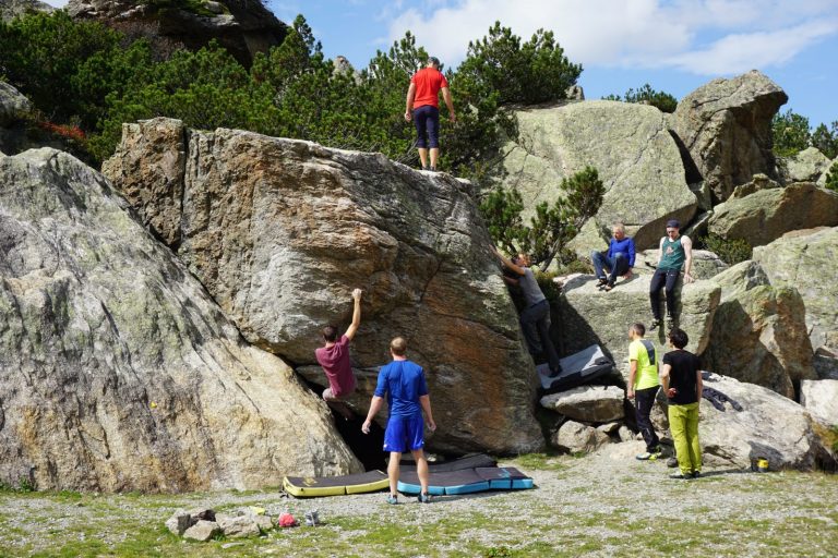 Exkursion zum Bouldern im Silvapark im Rahmen der Kletter WM 2018 | Climbers Paradise
