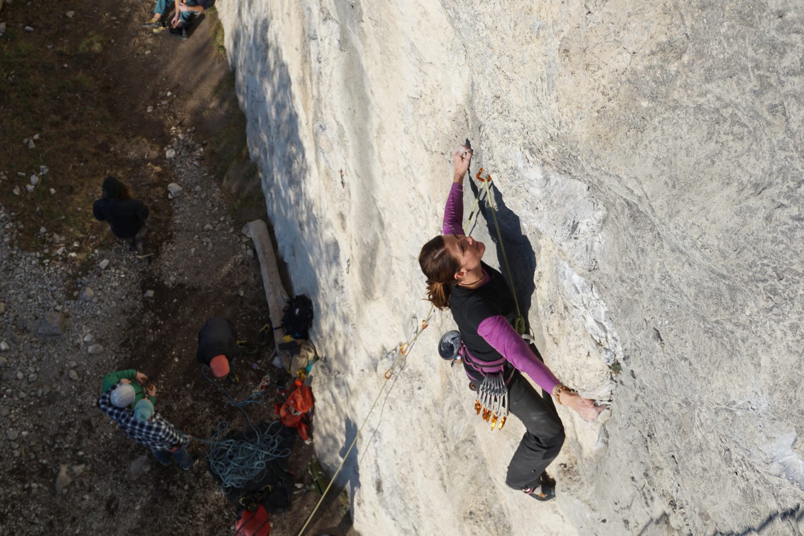 Johanna Moisburger klettert eine 7b-Route im Dschungelbuch | Climbers Paradise