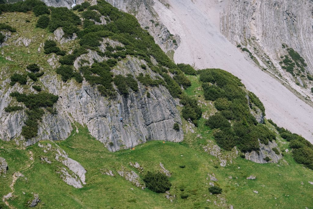 Klettern auf der Muttekopfhütte (Lechtaler Alpen). Foto: Simon Schöpf