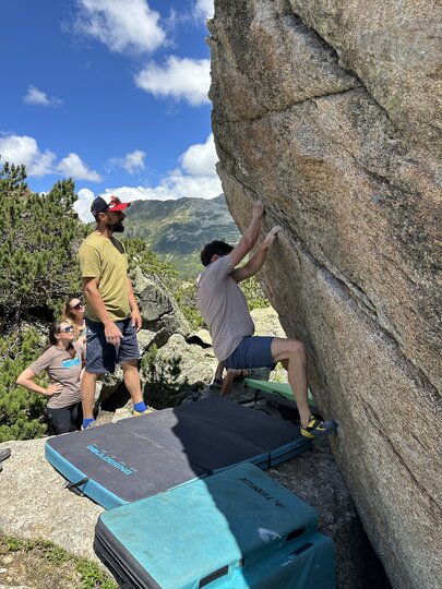 Einschulung beim Bouldern