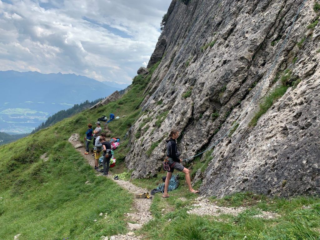 Kletterin in der Ostwand des Guggerköpfle