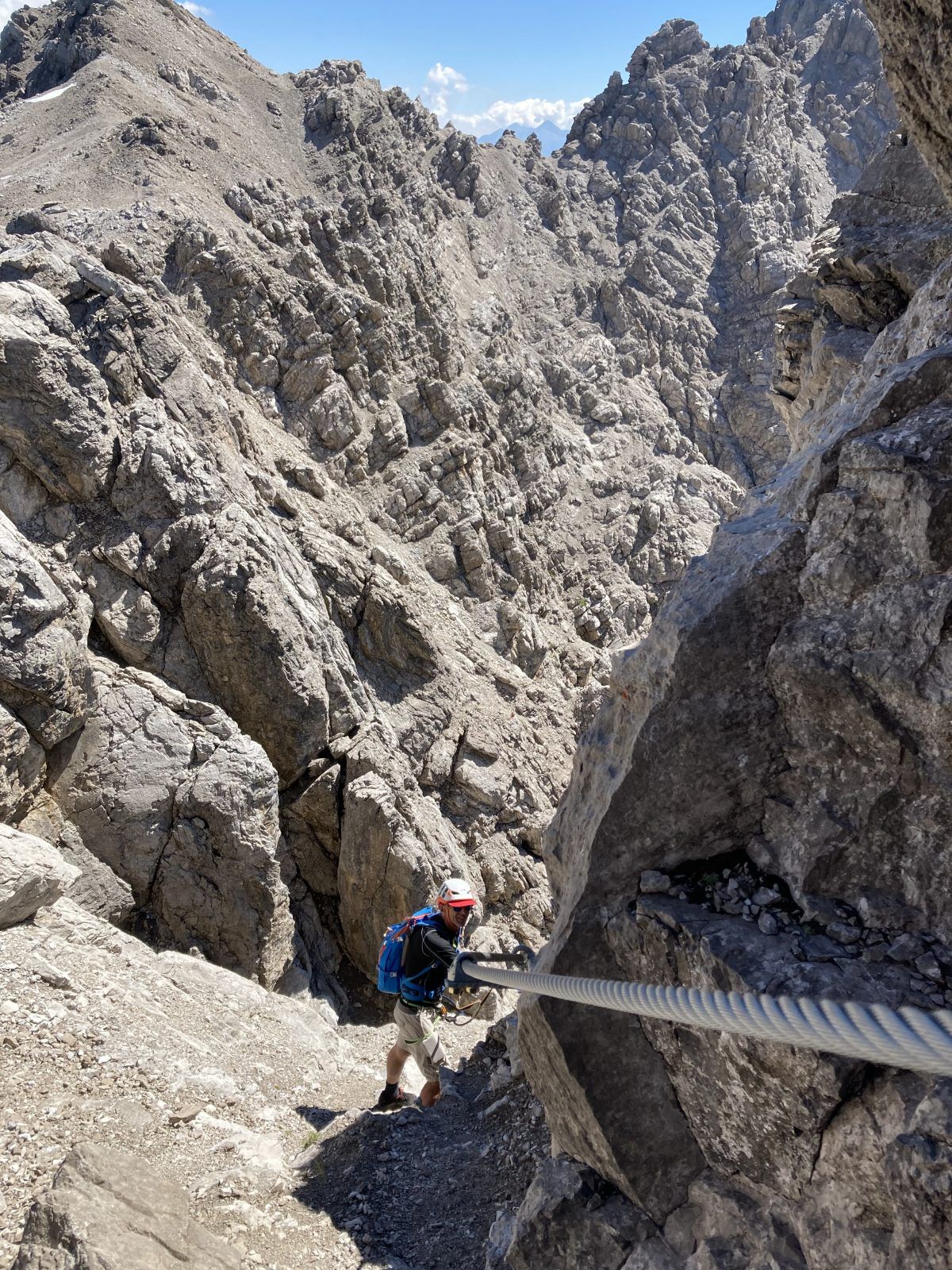Abstieg über den Klettersteig ins Engelkar
