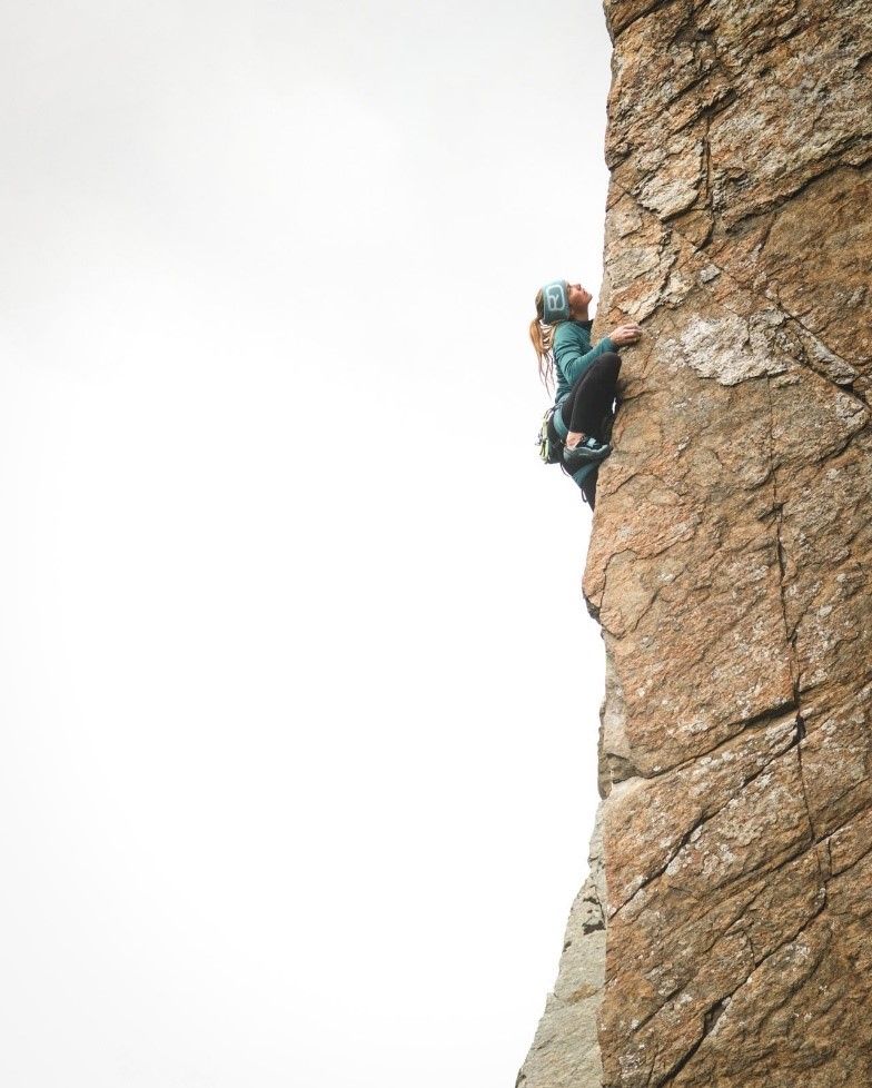 Climber Lena on the Engelswand in the Ötztal