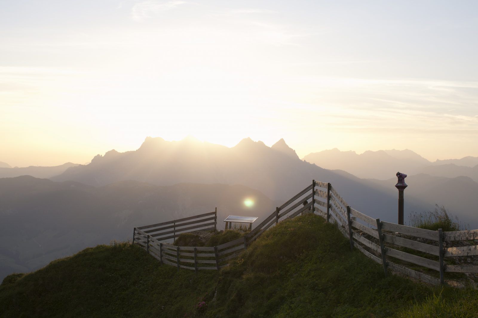 Bergpanorama bei Leogang bei Sonnenuntergang