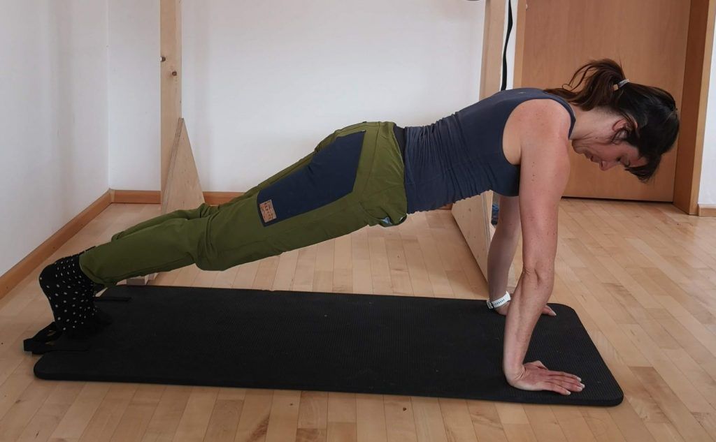 Climbing training: push-ups