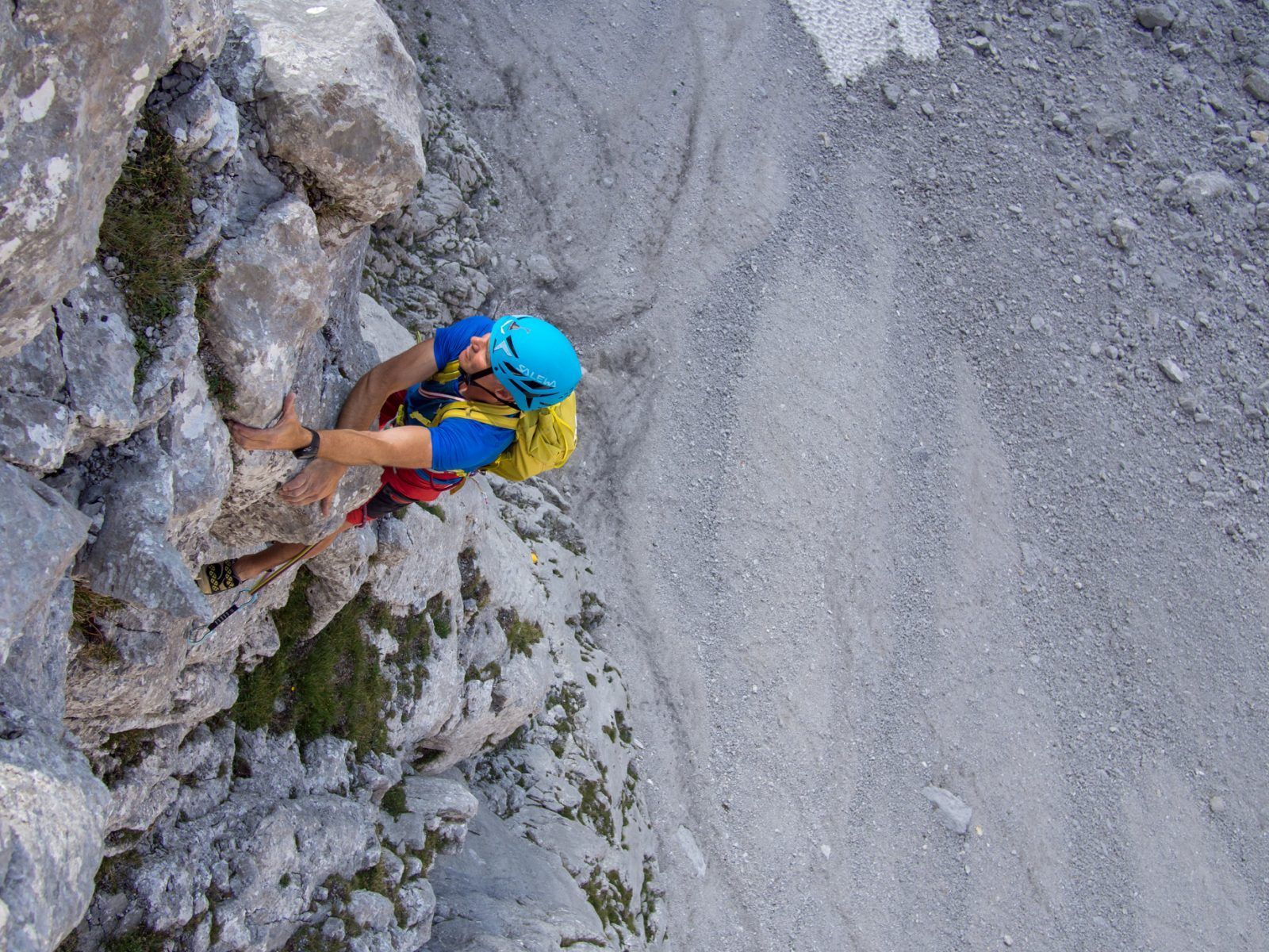 Climber on the ‘Wirtskante’ route