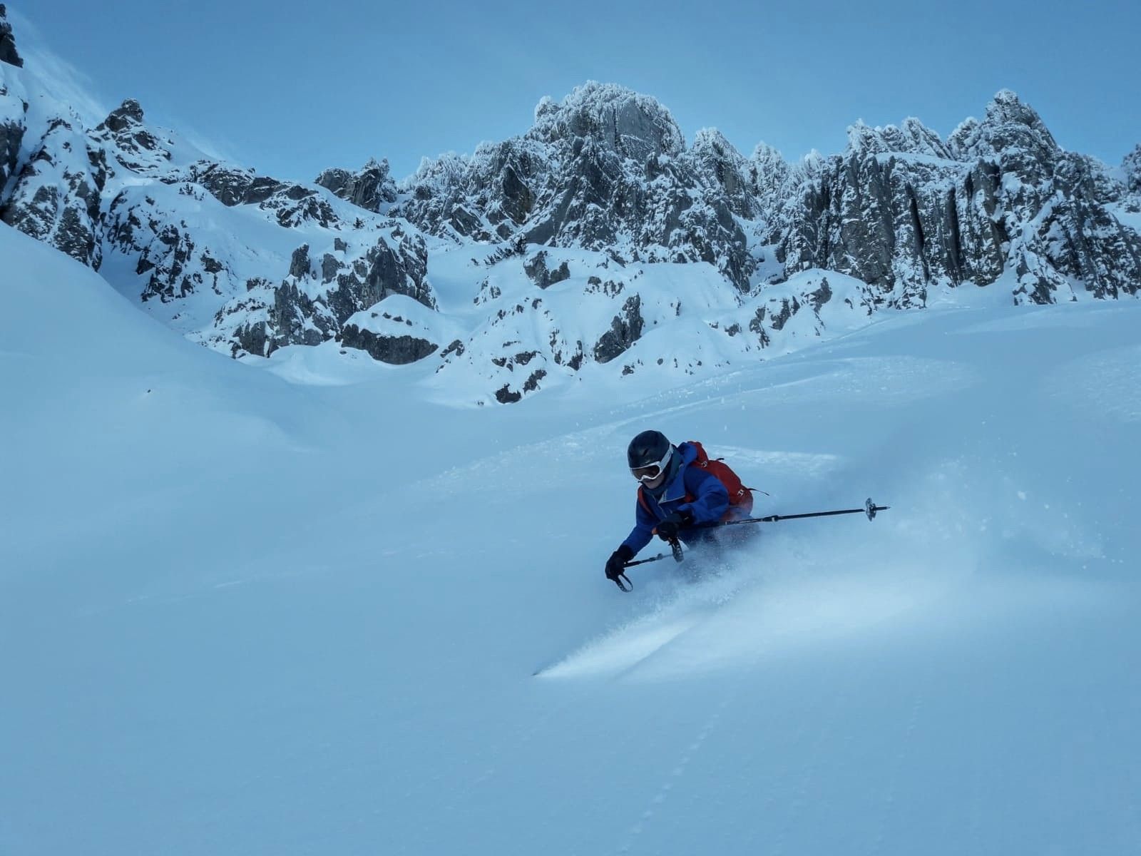 Susi Süßmeier on a ski tour in the snow