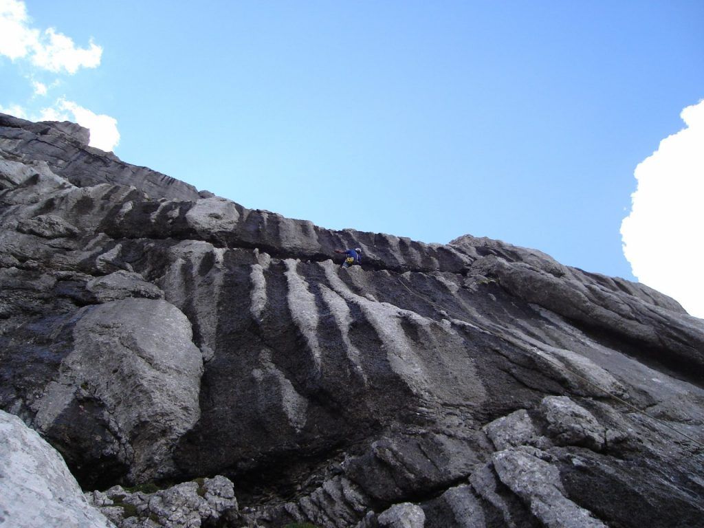 Kletterer in der Route EndeNie in den Loferer Steinbergen