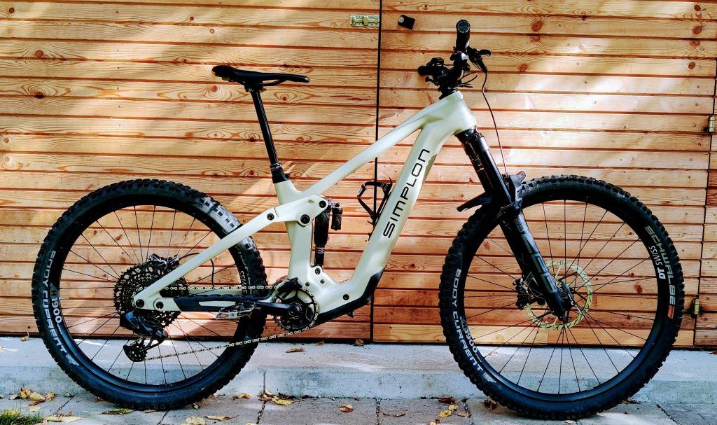 Mit dem E-Mountainbike unterwegs zum Klettern in Tirol