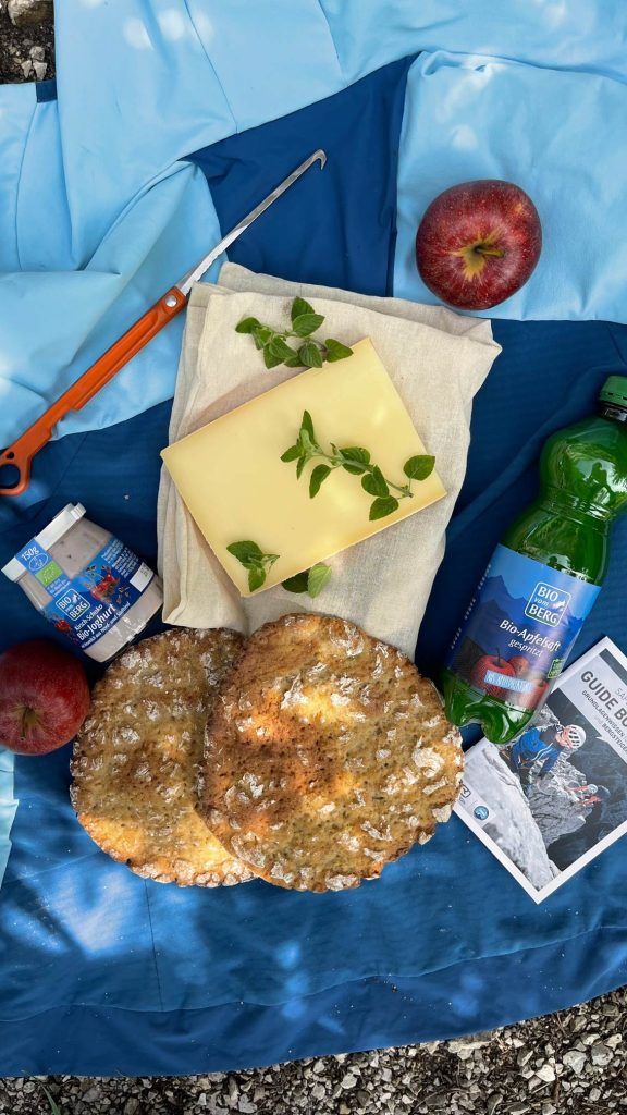Snacks from Bio vom Berg at the event day on the Martinswand.