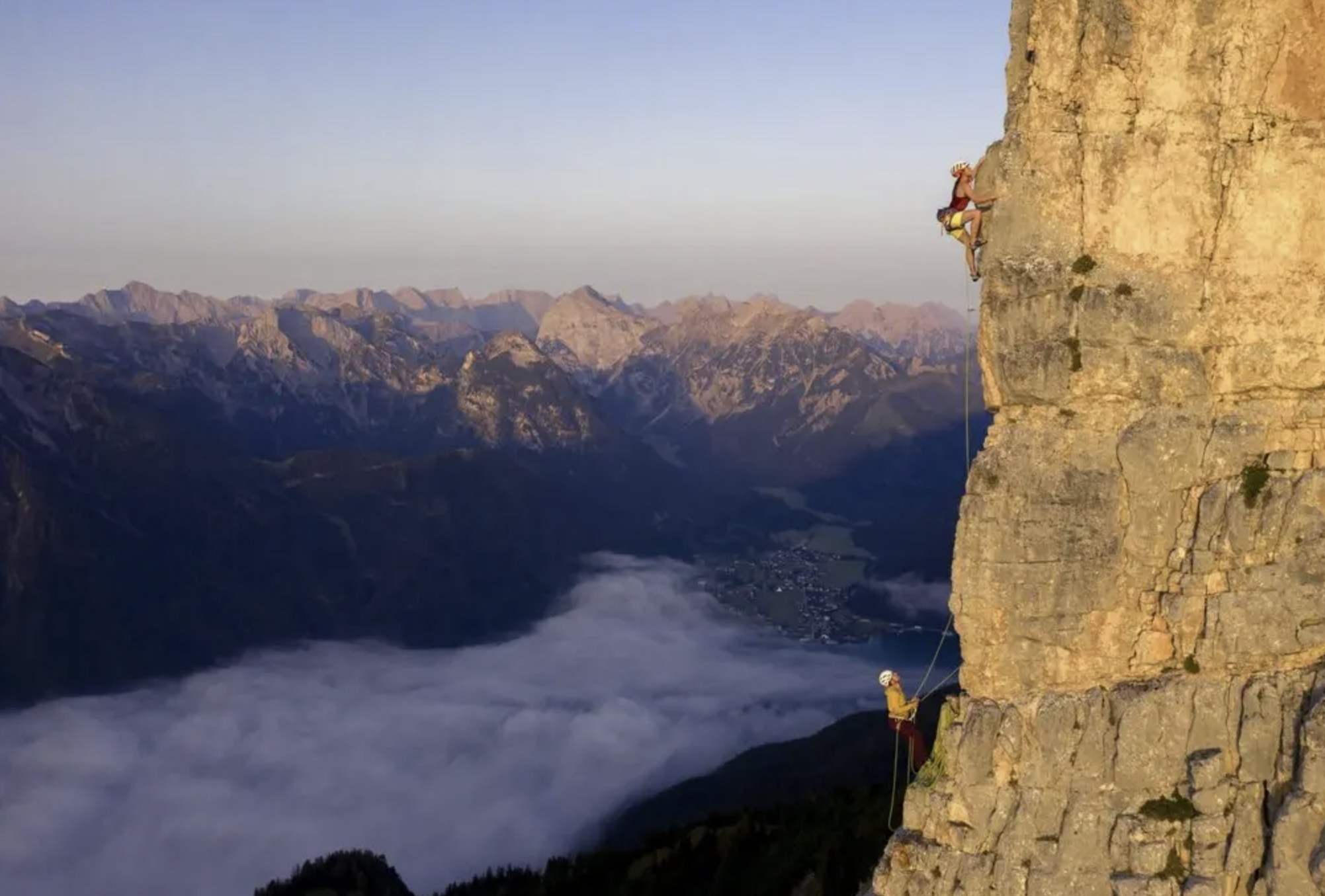 eindrucksvolle Mehrseillänge in Tirol