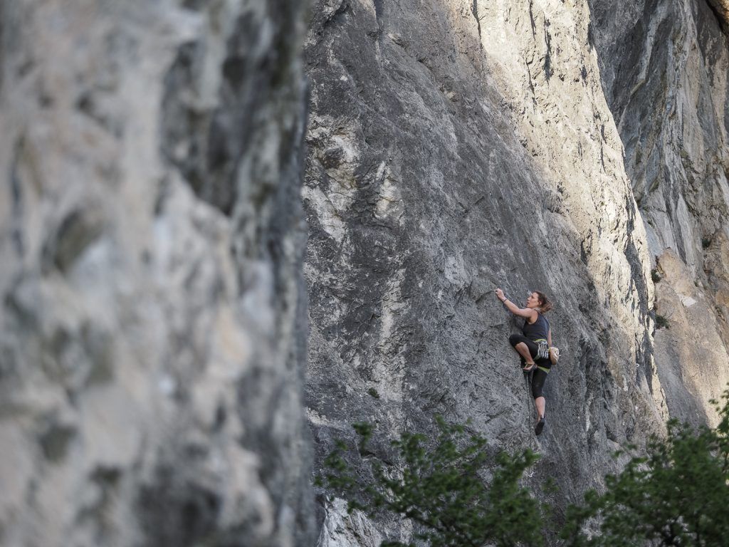 Sportkletterer im Dschungelbuch an der Martinswand bei Innsbruck