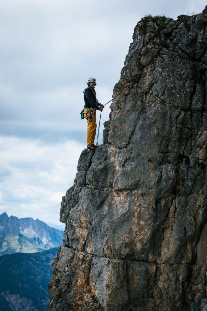 Seilschaft in einer Mehrseillänge im Rofan